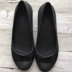 Croc’s women’s size 9 flats